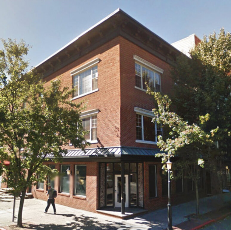 MANHATTAN PLACE I & II - 1998